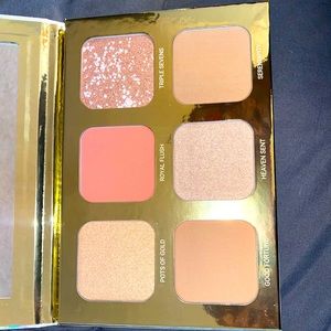 BRAND NEW True + Luscious lucky glow palette